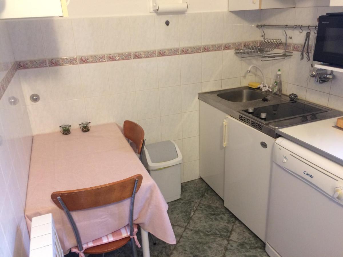 Apartma Bella *